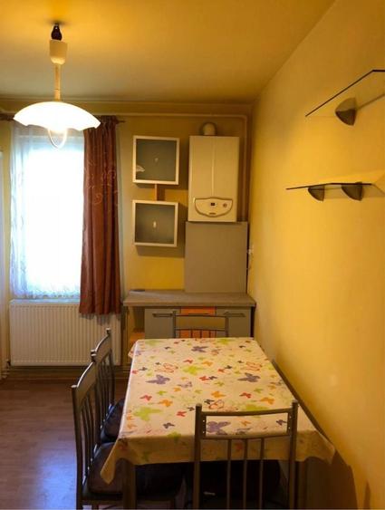 Apartament cu 2 camere decomandat în Tudor