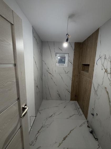 Apartament cu 3 camere decomandat, mobilat în Dâmbovița