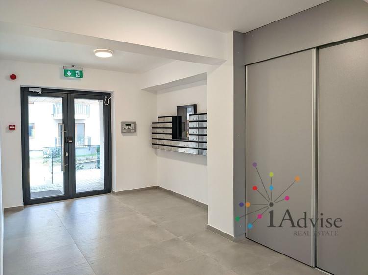 Apartament cu 2 camere decomandat, mobilat în Tractorul