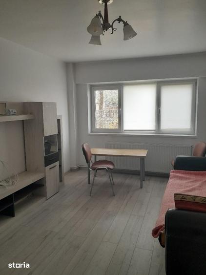 Apartament cu 2 camere decomandat în Vatra Luminoasă