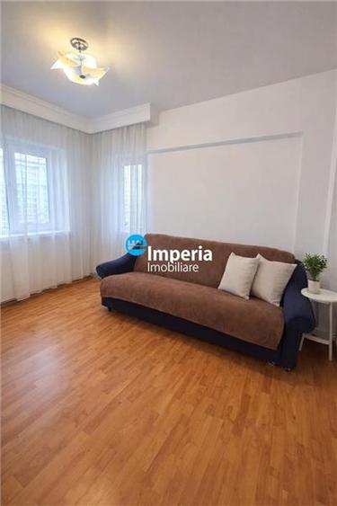 Apartament cu 3 camere decomandat în Dacia