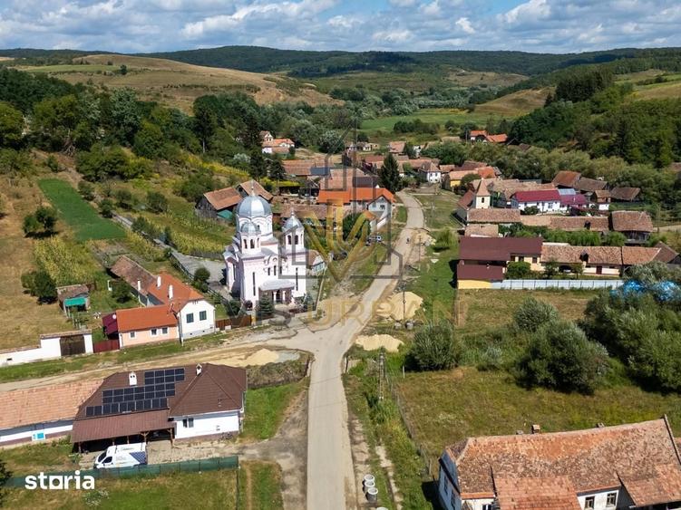 Casă cu 5 camere cu Teren 2530 Mp în Central