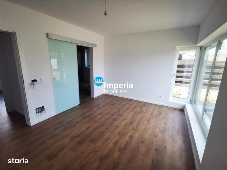Casă cu 4 camere în Dorobanț