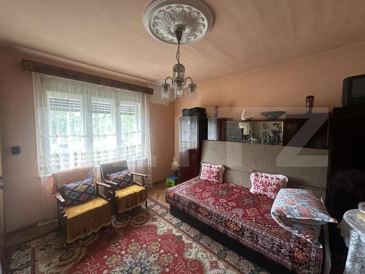 Casă individuală cu 5 camere cu Canalizare în Petin