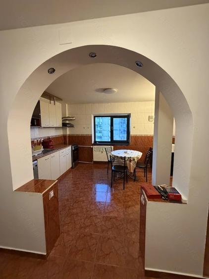 Apartament cu 2 camere decomandat, mobilat în Brâncoveanu