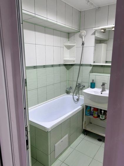 Apartament cu 2 camere decomandat în Vest