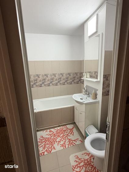 Apartament cu 3 camere decomandat în Alexandru cel Bun