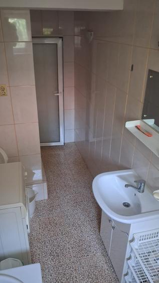 Casă individuală cu 2 camere cu Canalizare în Bucești
