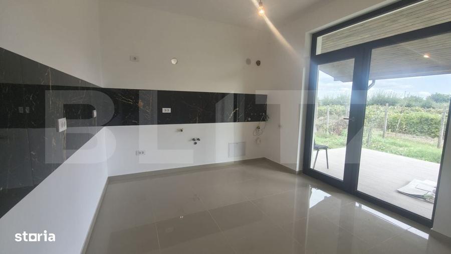 Casă cu 3 camere cu Teren 385 Mp în Holboca