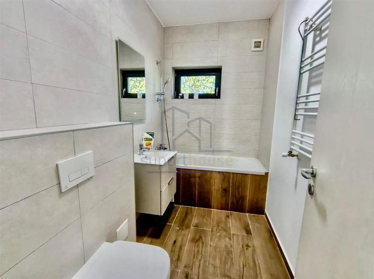 Casă cu 4 camere cu Teren 450 Mp în Albert