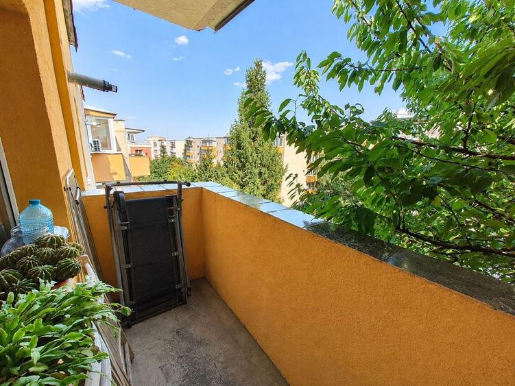 Apartament cu 2 camere decomandat în Zorilor