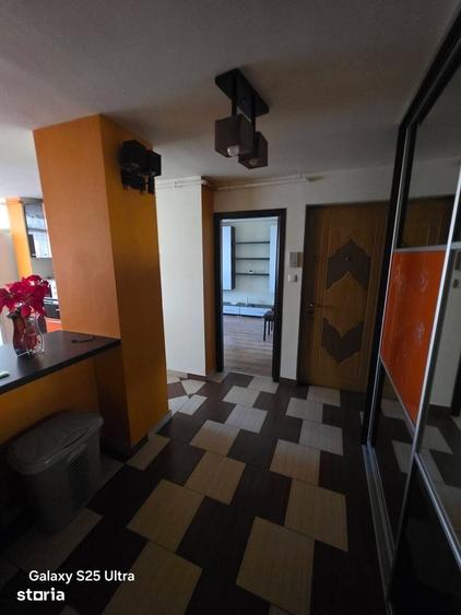 Apartament cu 2 camere decomandat în Tolstoi
