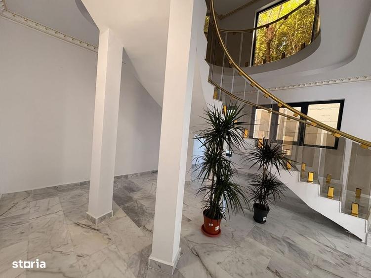 Casă cu 4 camere în Vitan
