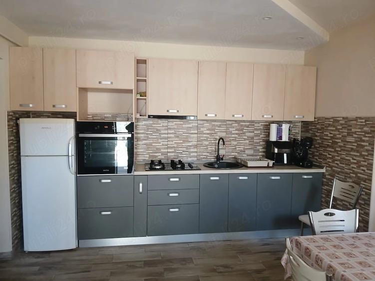 Casă cu 4 camere cu Teren 1408 Mp în Veneția de Jos
