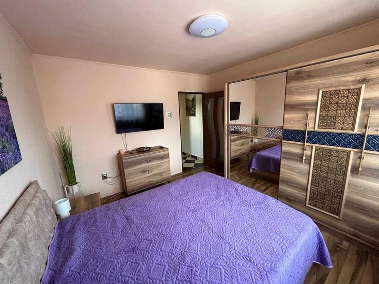 Apartament cu 2 camere decomandat în Central