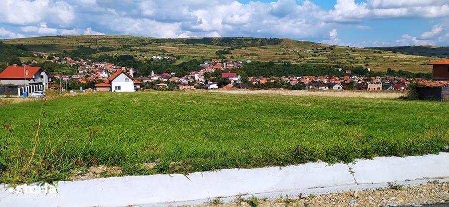 Teren de 3237 mp, în Chinteni