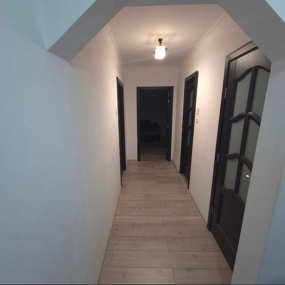 Apartament cu 2 camere decomandat în Basarabia