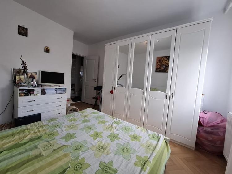 Apartament cu 3 camere decomandat, mobilat în Tomis Nord