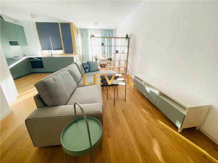Apartament cu 3 camere decomandat, mobilat în Aviației