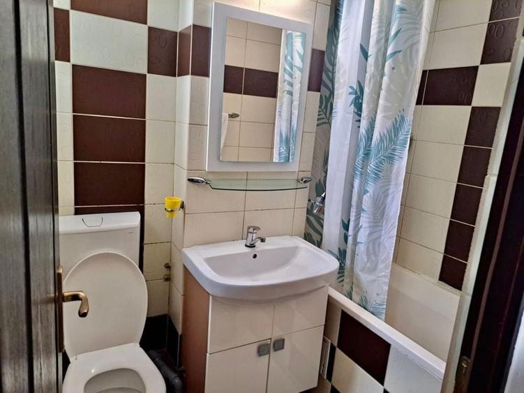 Apartament cu 2 camere decomandat în Exterior Vest