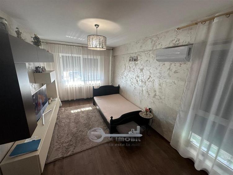 Apartament cu 2 camere decomandat în Galata