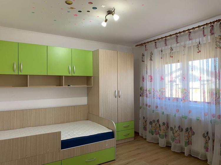Casă cu 4 camere în Oșorhei