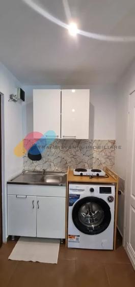 Apartament cu 2 camere semidecomandat, mobilat în Plopilor