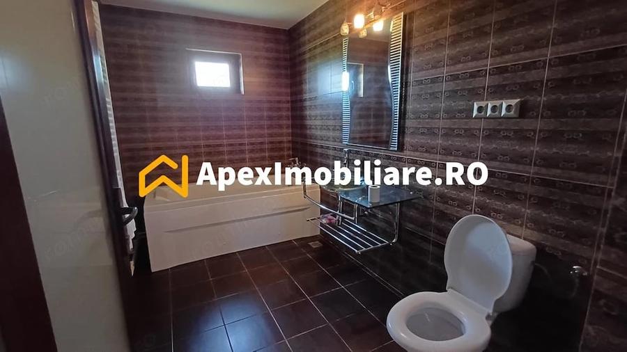 Casă cu 4 camere cu Teren 883 Mp în Varlaam