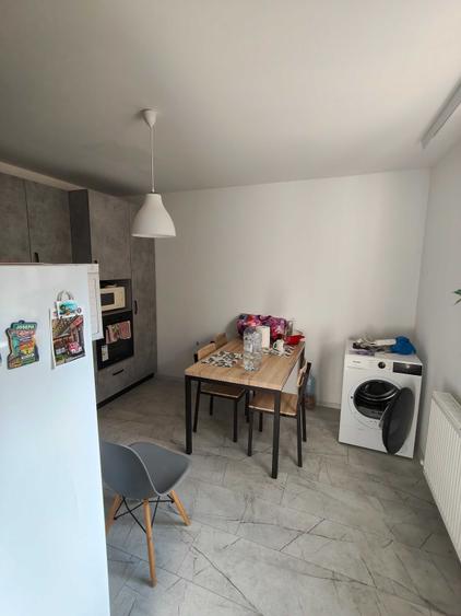 Casă cu 3 camere cu Teren 200 Mp în Central