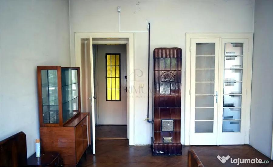 Apartament cu 4 camere decomandat în Bălcescu