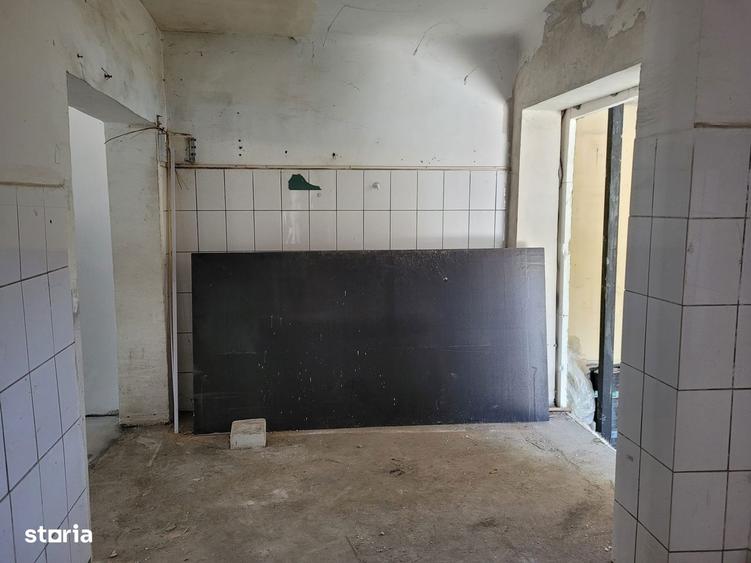 Spațiu comercial, de 100 mp, în Central