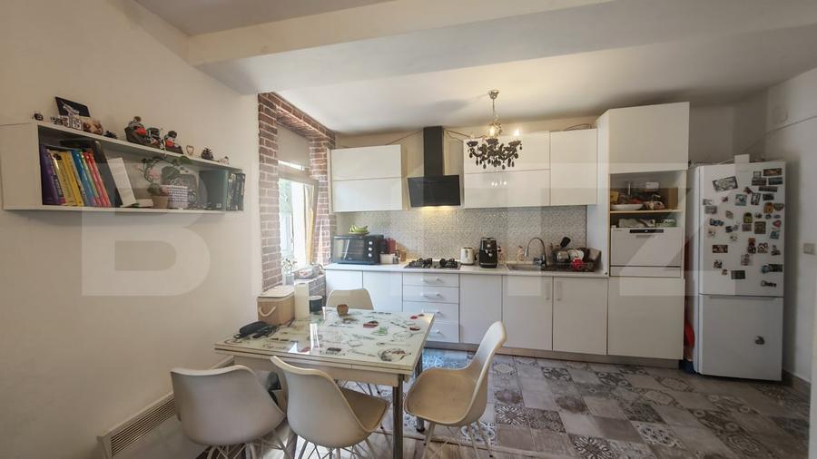 Apartament la casa, 3 camere, 70 mp, curte privata, zona Ultracentrala - 2