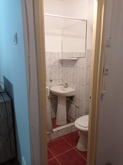 Garsonieră decomandată în Turnătorie
