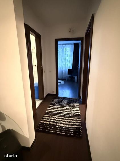 Apartament cu 3 camere decomandat în Titan