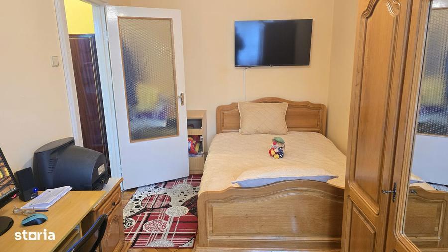 Apartament cu 2 camere semidecomandat în Zamfirescu