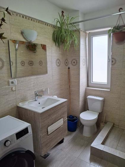 Apartament cu 2 camere decomandat în Vișan