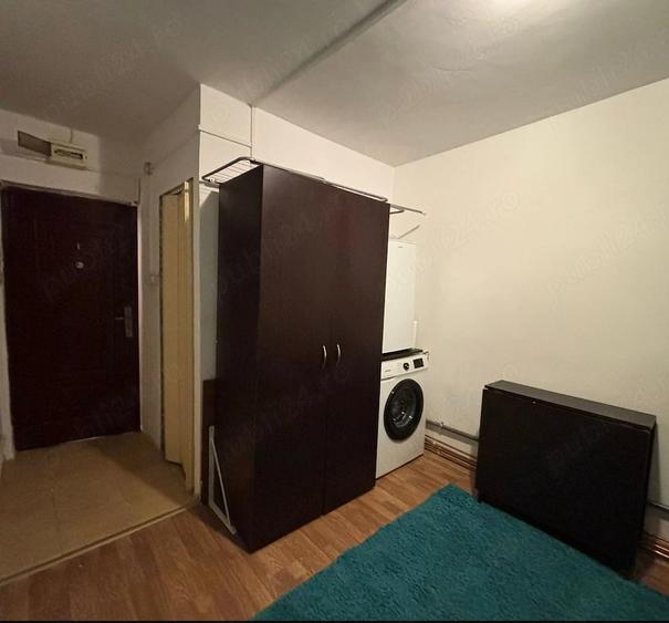 Garsonieră nedecomandată în Girocului