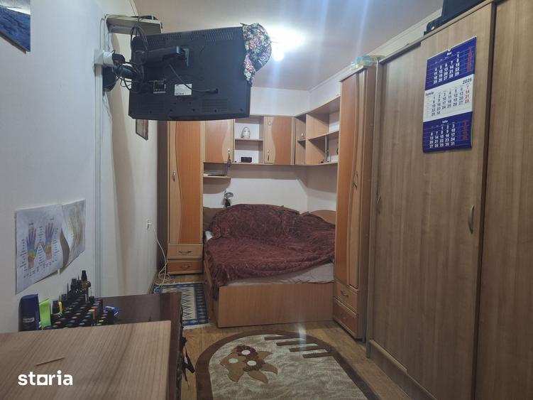 Casă cu 5 camere cu Teren 211 Mp în Inel II