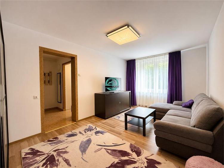 Apartament cu 2 camere semidecomandat, mobilat în Cornișa