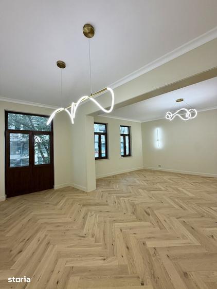 Apartament cu 4 camere în Ștefan cel Mare