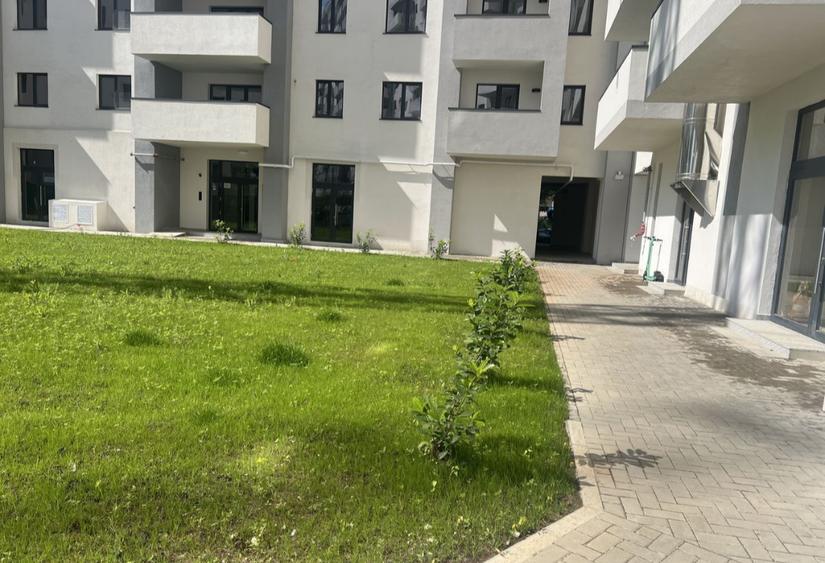 Apartament cu 2 camere decomandat, mobilat în Păcii