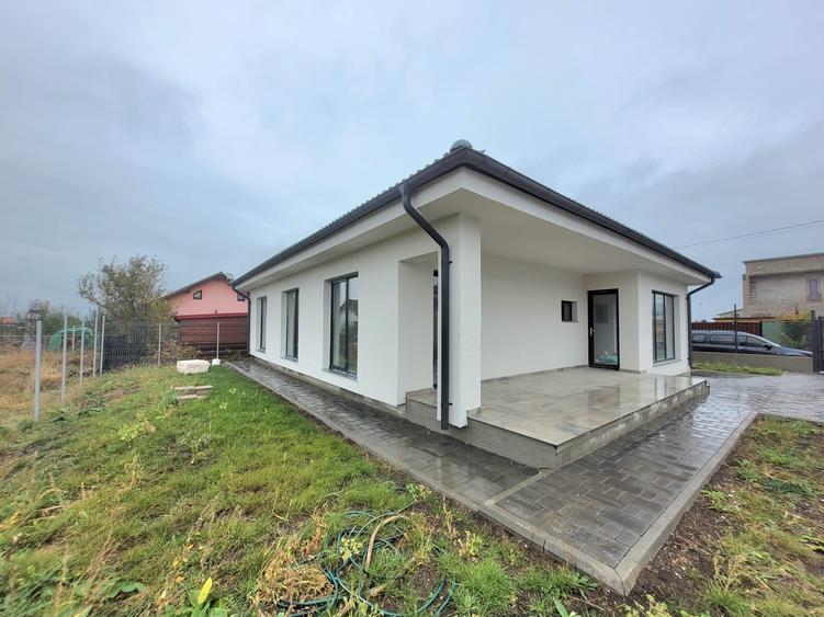 Casă individuală cu 4 camere cu Garaj în Bod