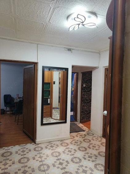 Apartament cu 3 camere decomandat în Tătărași