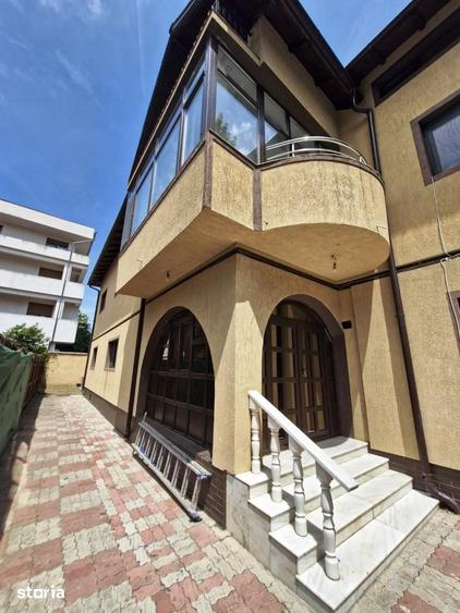 Casă cu 5 camere cu Teren 307 Mp în Bucureștii Noi