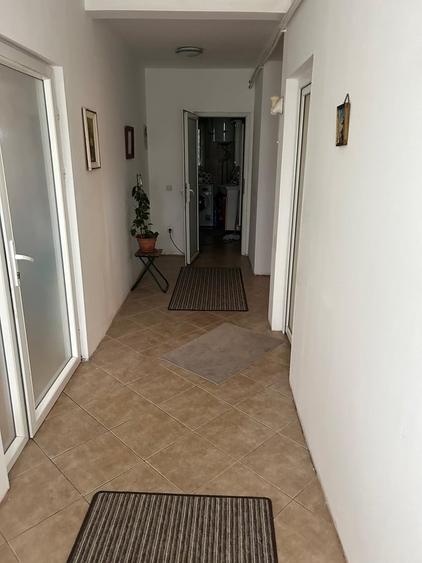 Casă cu 3 camere cu Teren 1000 Mp în Central