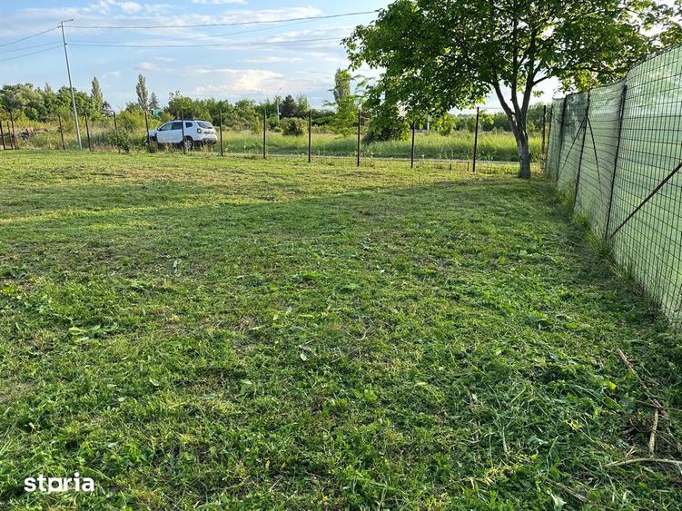Teren de 472 mp, în Balotești