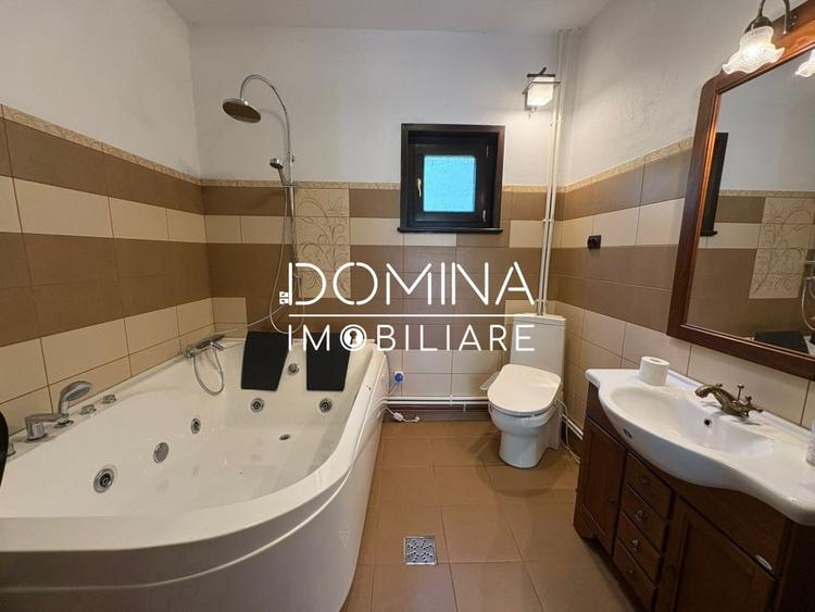 Casă individuală cu 6 camere cu Canalizare în Central