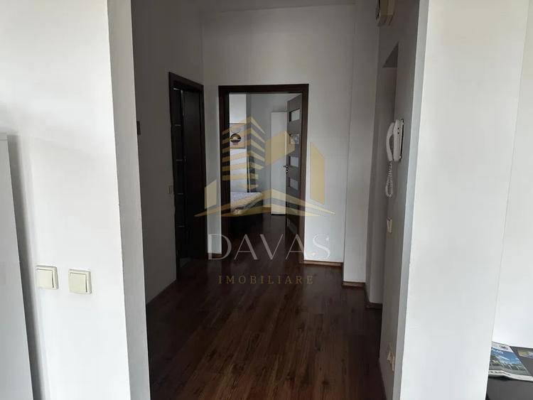 Apartament cu 2 camere semidecomandat, mobilat în Plopilor