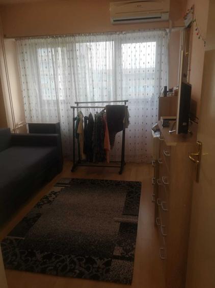 Apartament cu 3 camere decomandat în Lujerului
