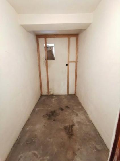Apartament cu 5 camere decomandat în Soarelui